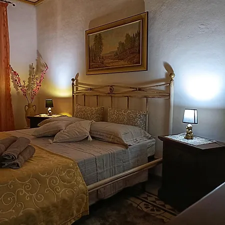 Bed & Breakfast Marotta House