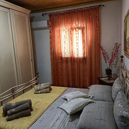 Marotta House B&B 취아카