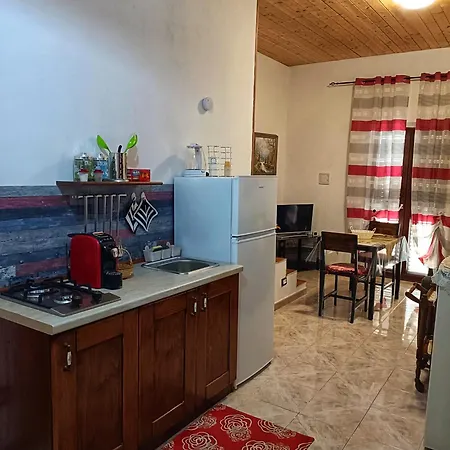 Bed & Breakfast Marotta House